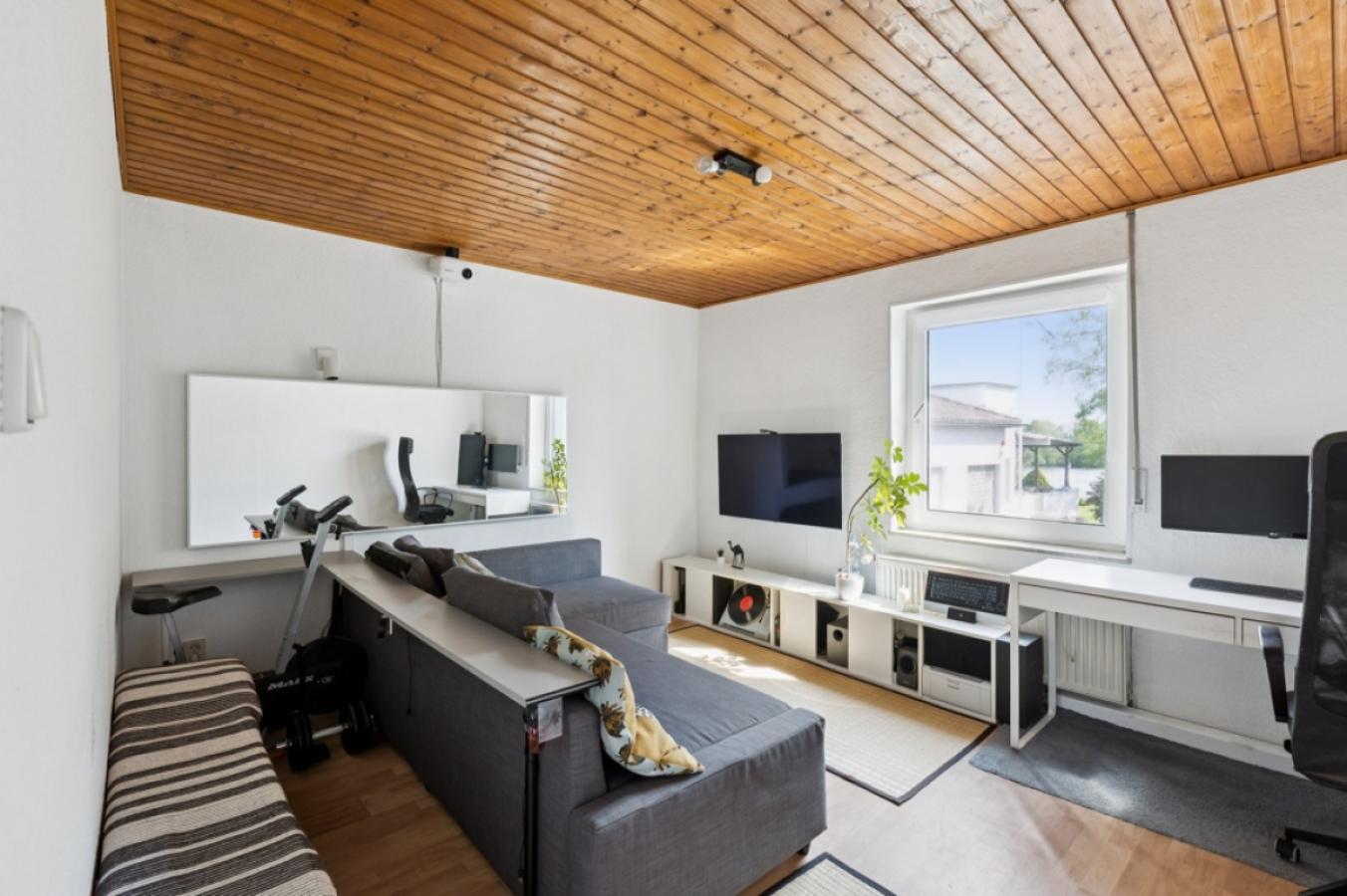 Vermietetes Haus WHG-OG - Wohnzimmer