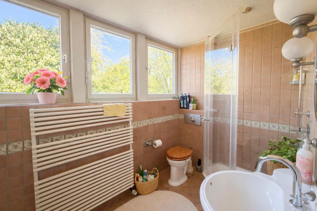 Badezimmer im Haupthaus 1. Obergeschoss