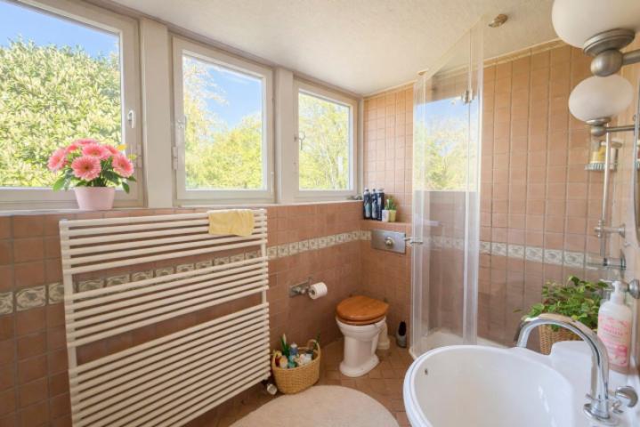 Badezimmer im Haupthaus 1. Obergeschoss