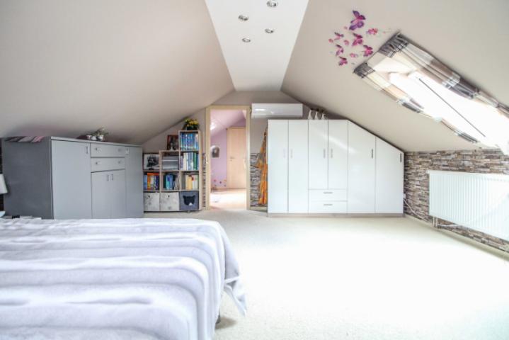 Schlafzimmer OG