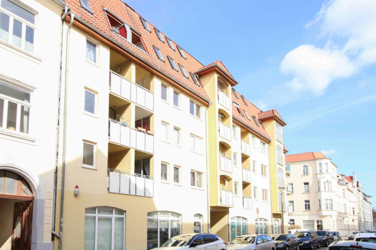 Außenansicht straßenseitig