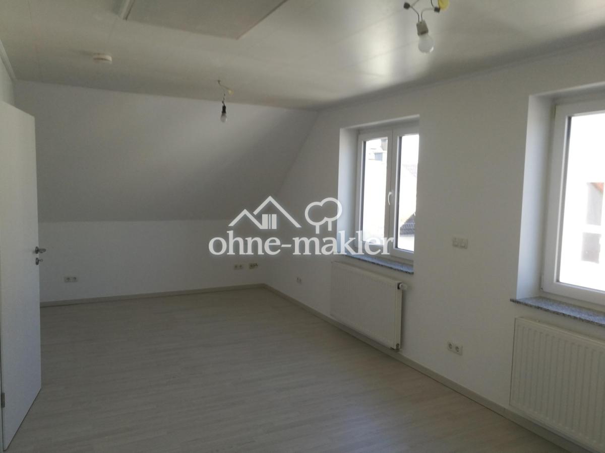 Schlafzimmer / Ostseite DG