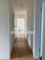 Flur mit Einbauschrank