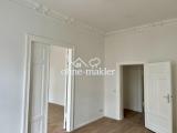 Arbeitszimmer 2 mit Stuck
