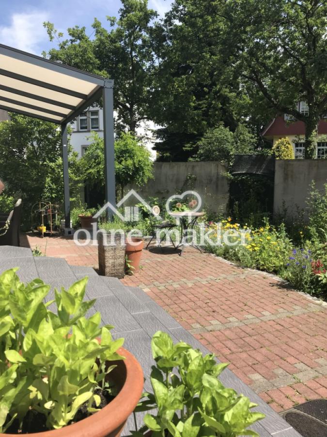 Garten / überdachte Terrasse 