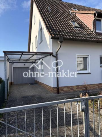 Einfahrt, Garage & Carport