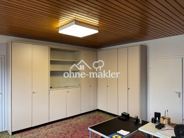 Zimmer OG (derzeit Büro)