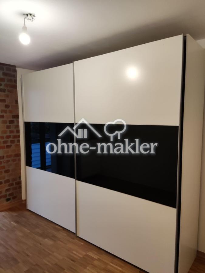 Schwebetürenschrank