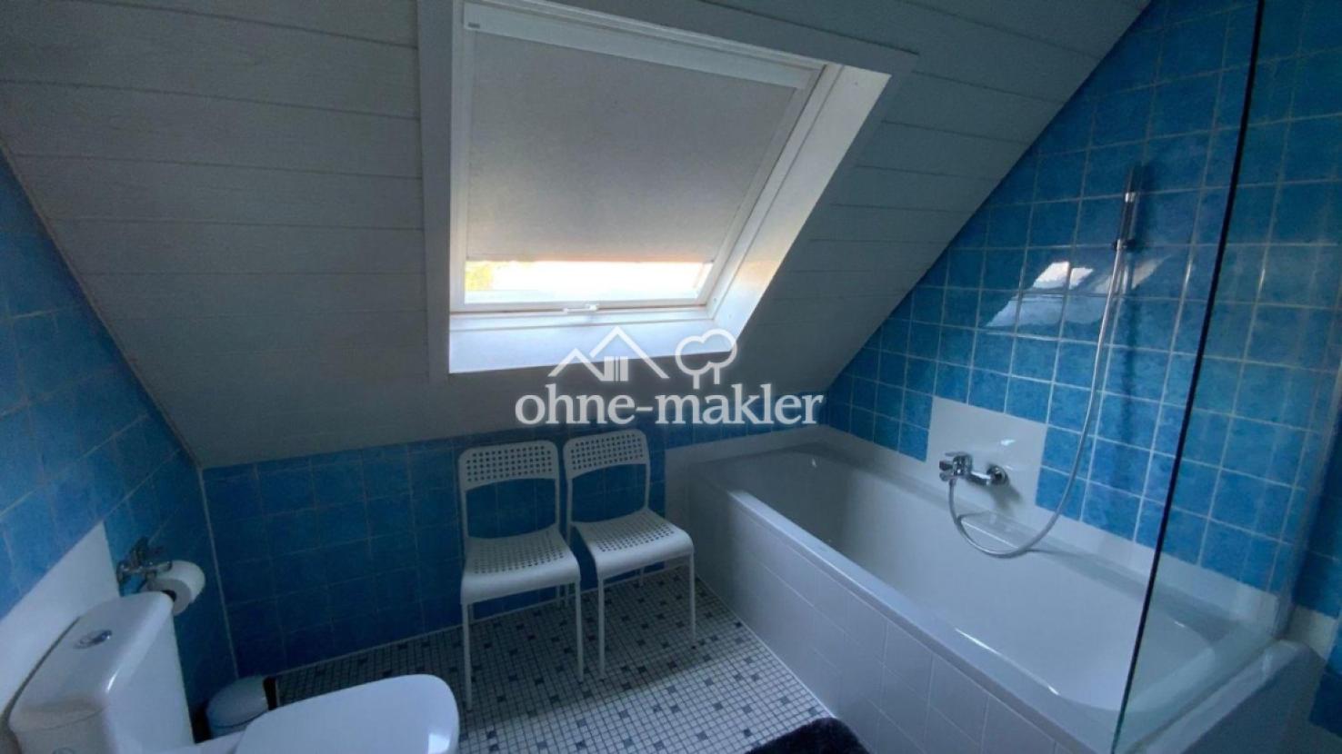 Bad mit Wanne