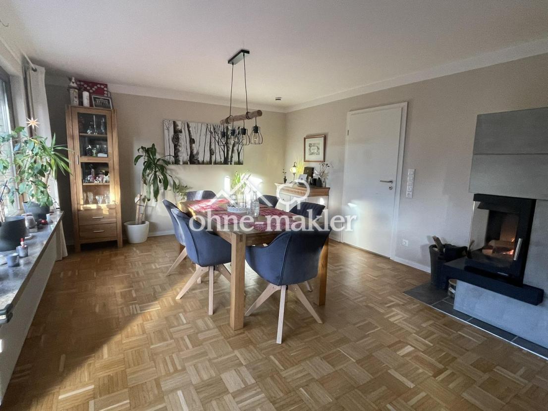 Esszimmer mit Kamin 