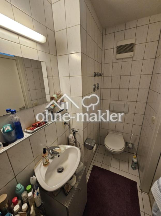 Dusche und WC (2)