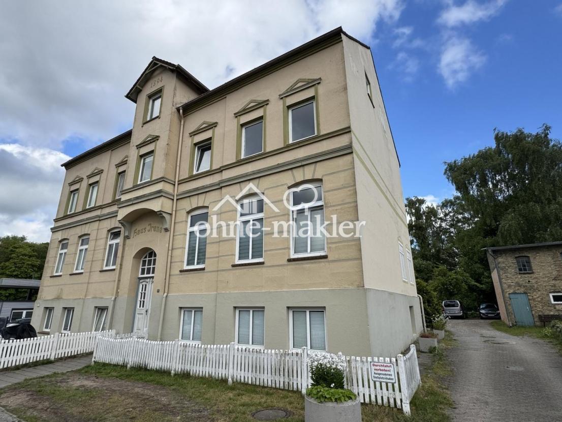 vordere Hausansicht