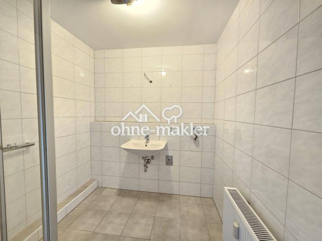 Badezimmer/Dusche Ansicht 