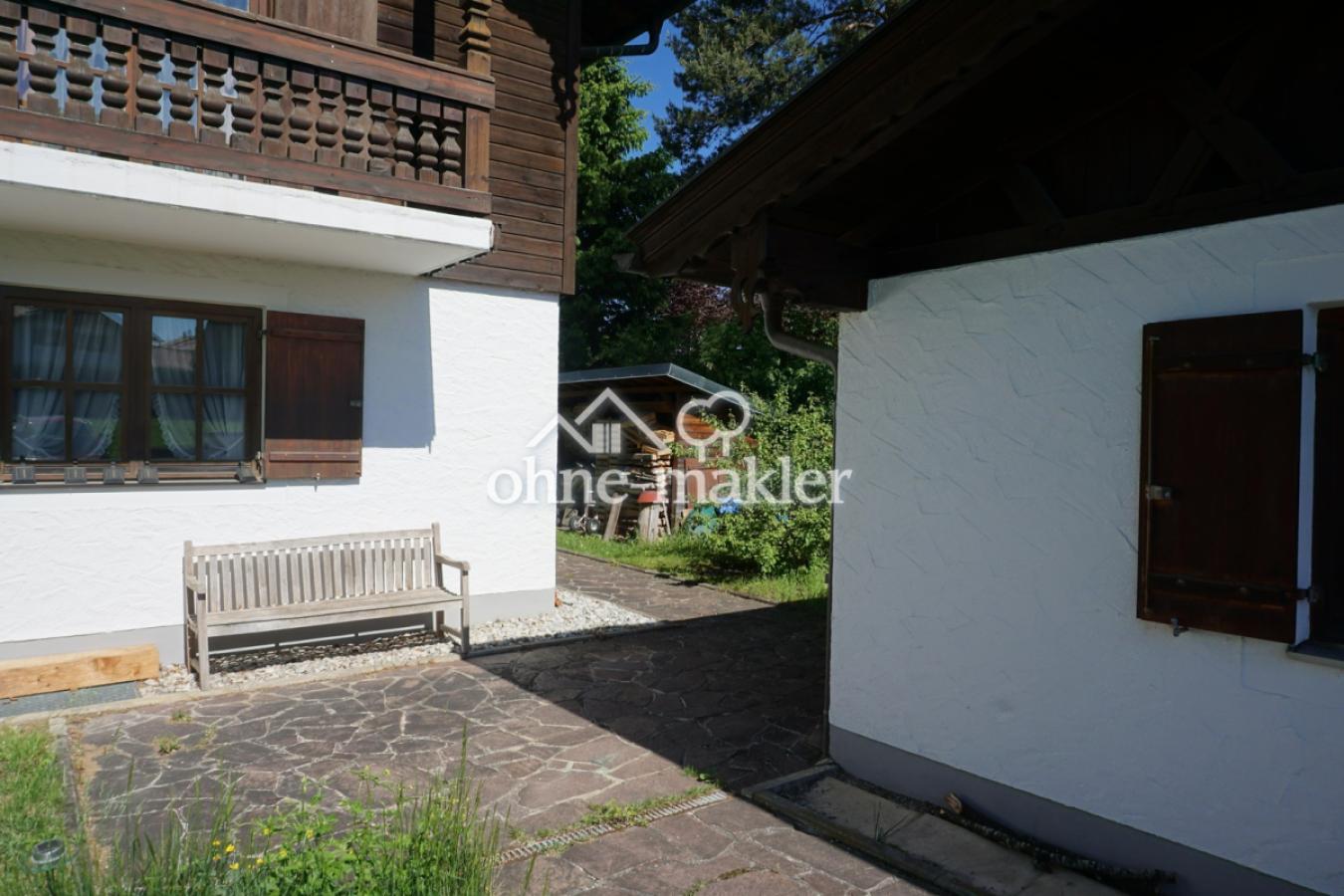 Haus und Garage