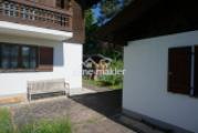 Haus und Garage