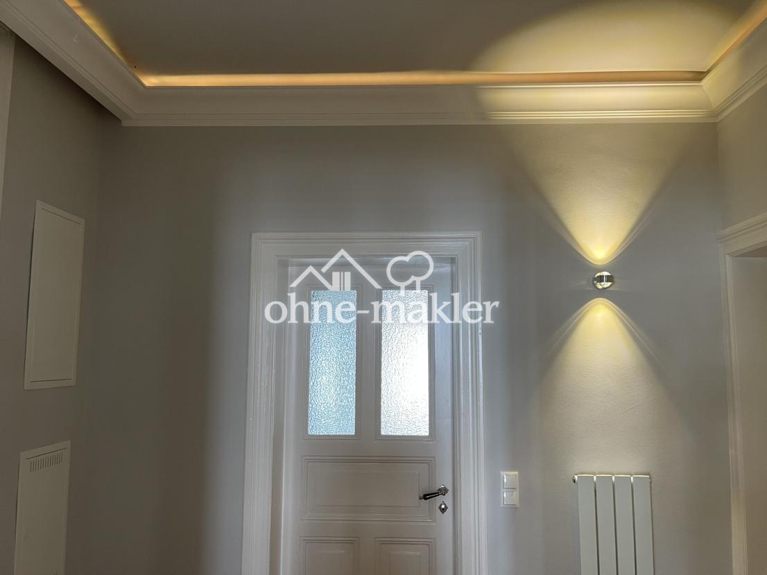 17 x Up and downlights