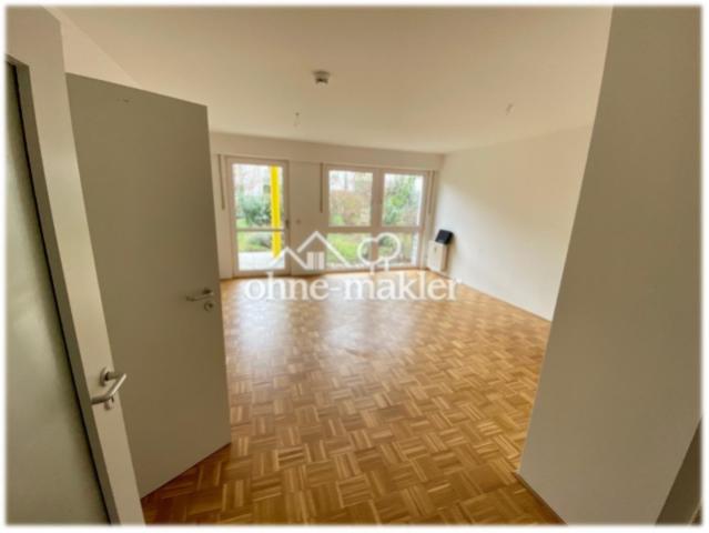 Blick aus Diele ins Wohnzimmer