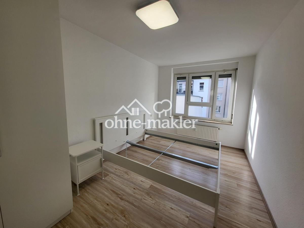 Schlafzimmer 1