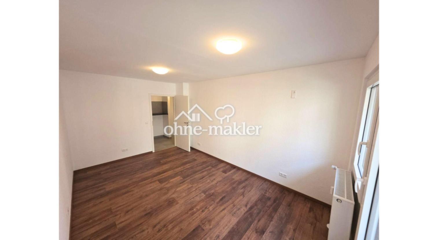 Helles Zimmer 2 mit Balkon