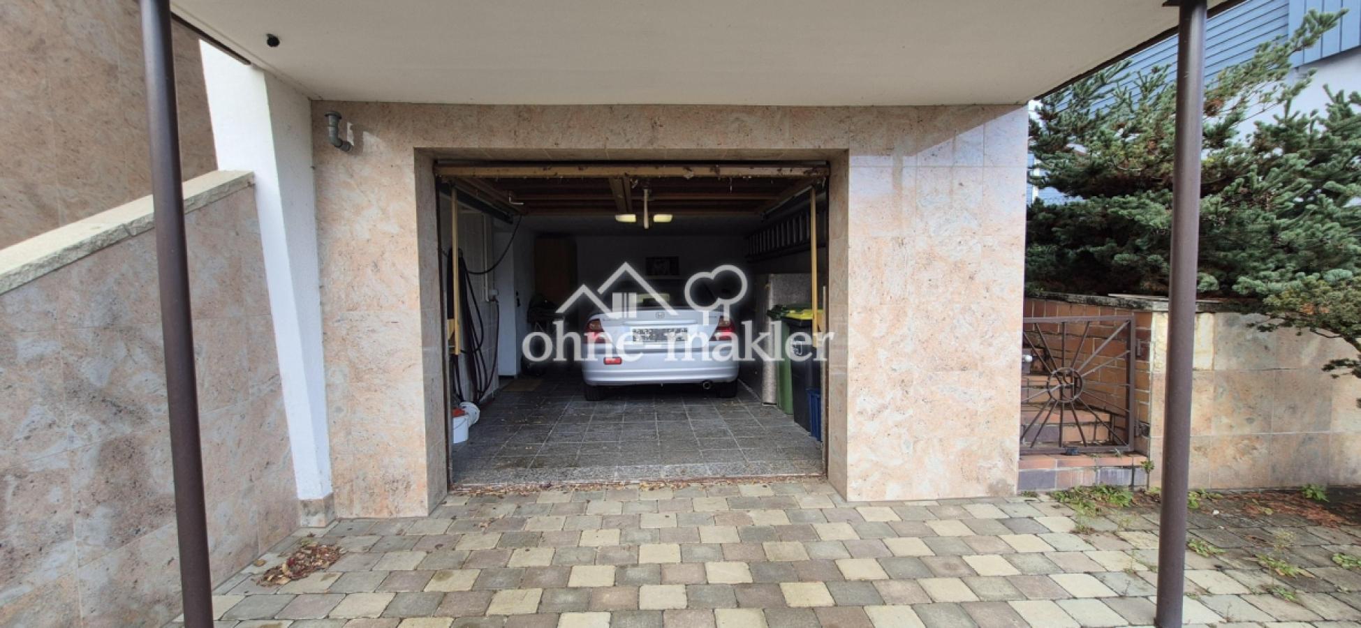 Garage + Stellplatz