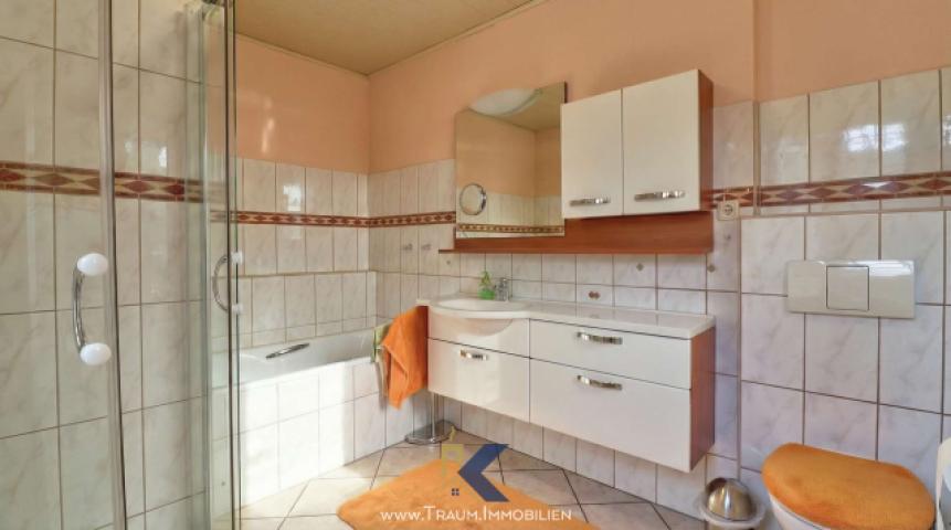Badezimmer EG