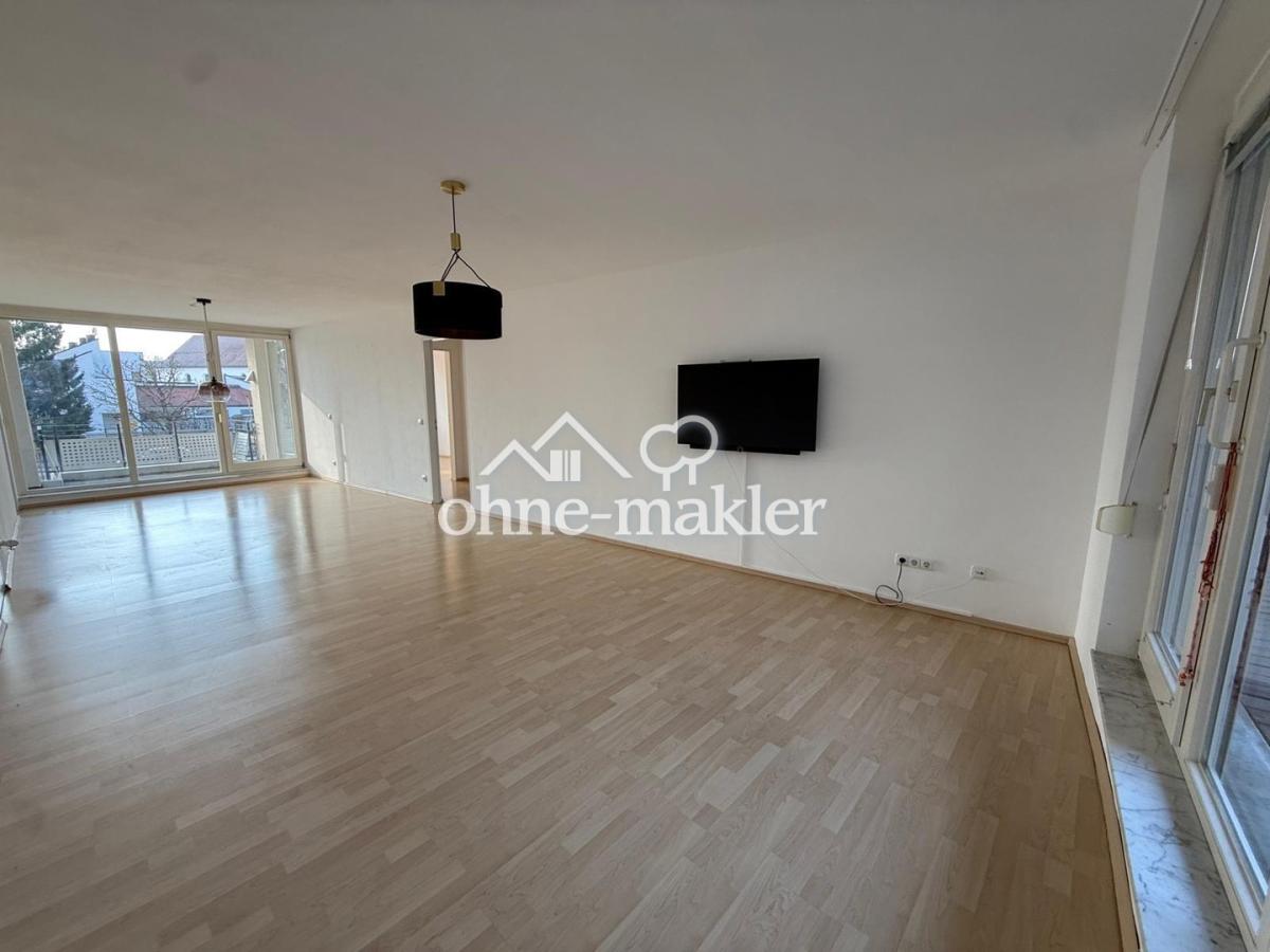 Wohnzimmer und Essbereich