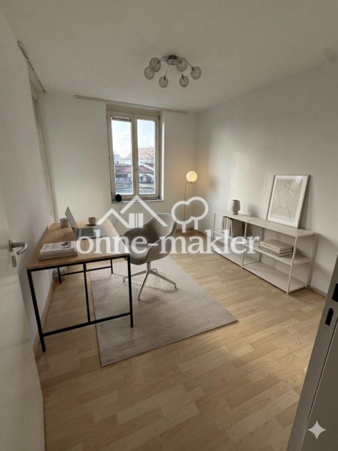 Arbeitszimmer visualisiert