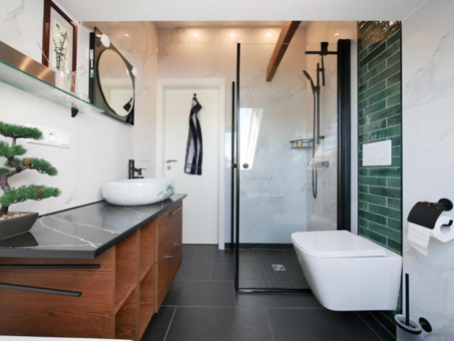 Badezimmer - Dachgeschoss