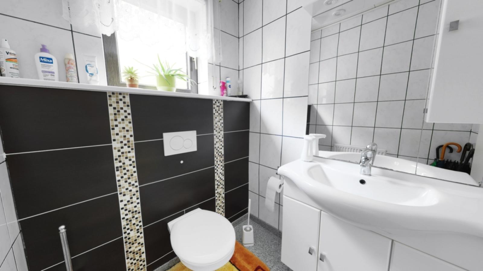 Gäste-WC EG