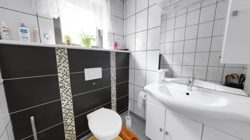 Gäste-WC EG