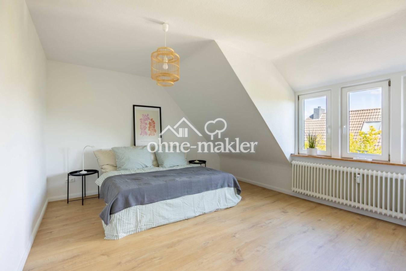 Großes Schlafzimmer