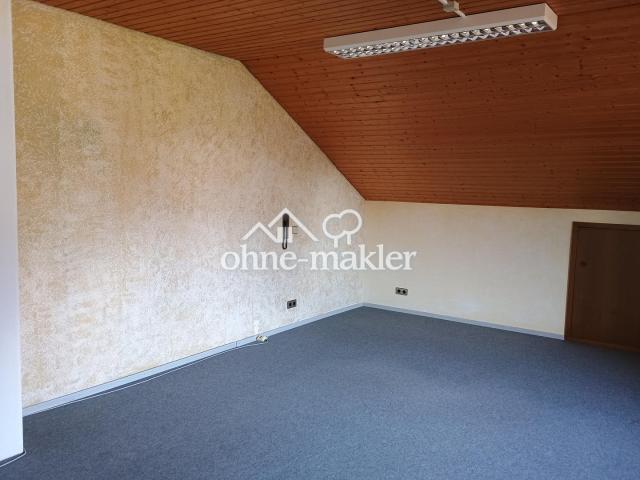 OG Schlafzimmer mit Balkon