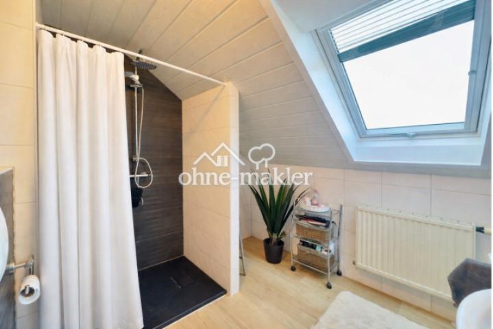 Badezimmer DG