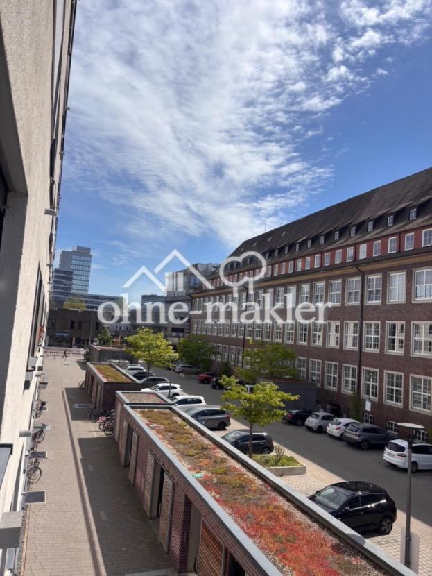 Blick von Balkon auf Rathaus