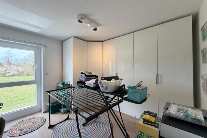 1.OG Ankleideraum_Schlafzimmer_Büro