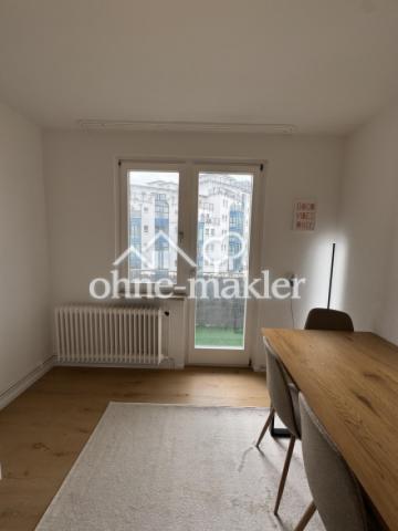 Blick auf den Balkon (Küche)