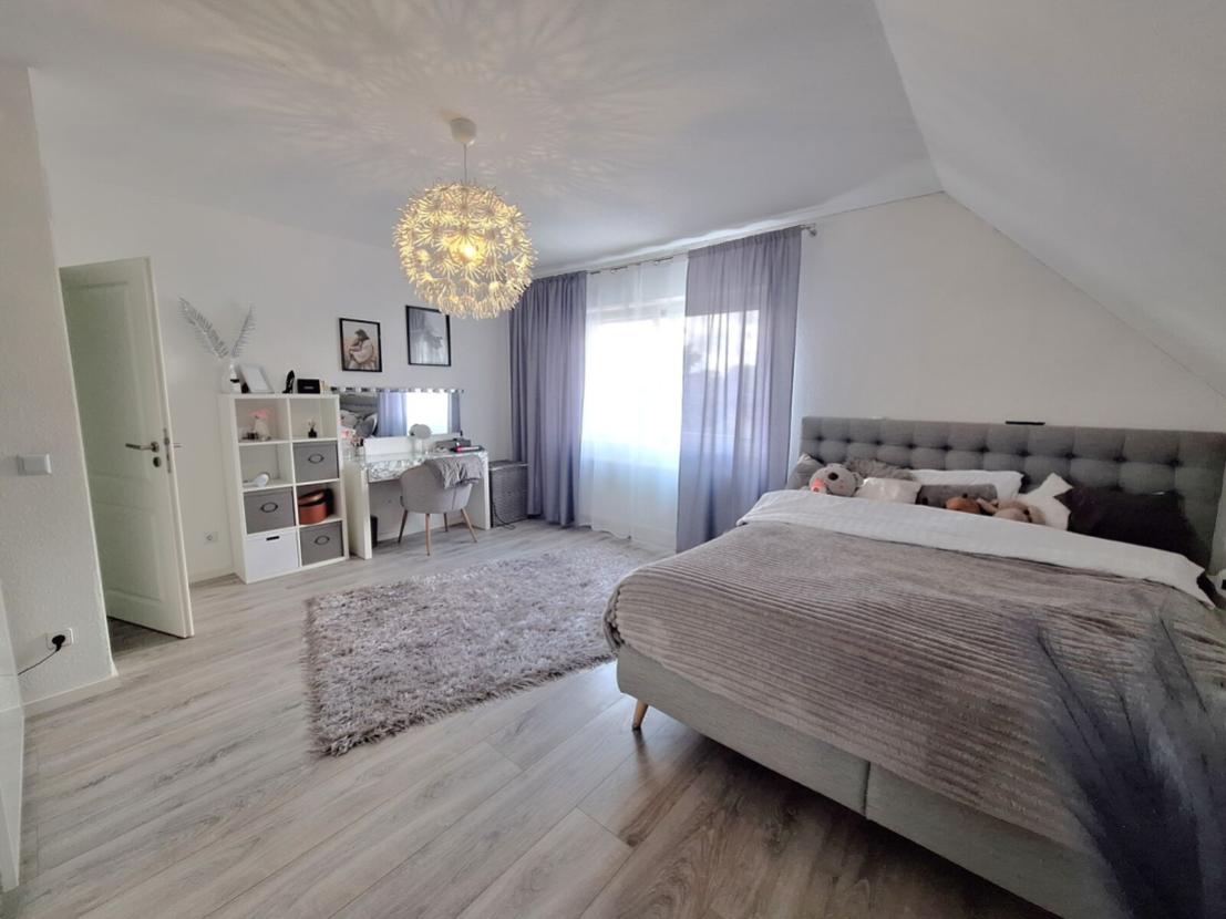 Schlafzimmer OG