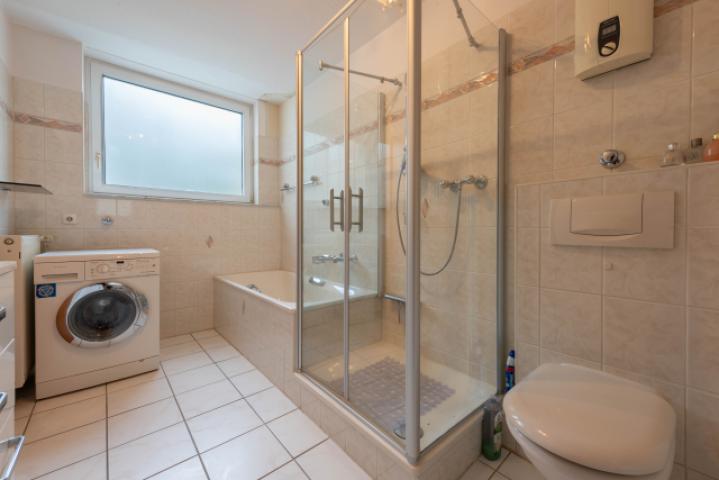 Weitere Ansicht Badezimmer