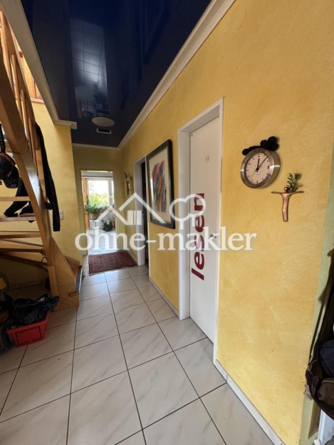 Flur mit Treppe