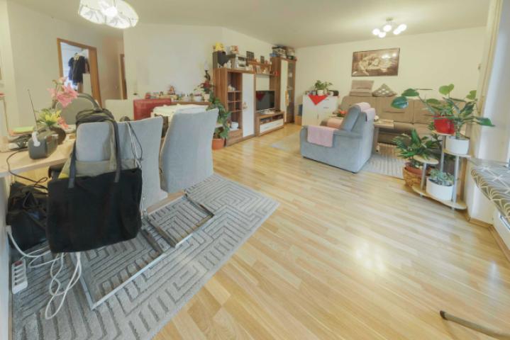 Wohn-Esszimmer