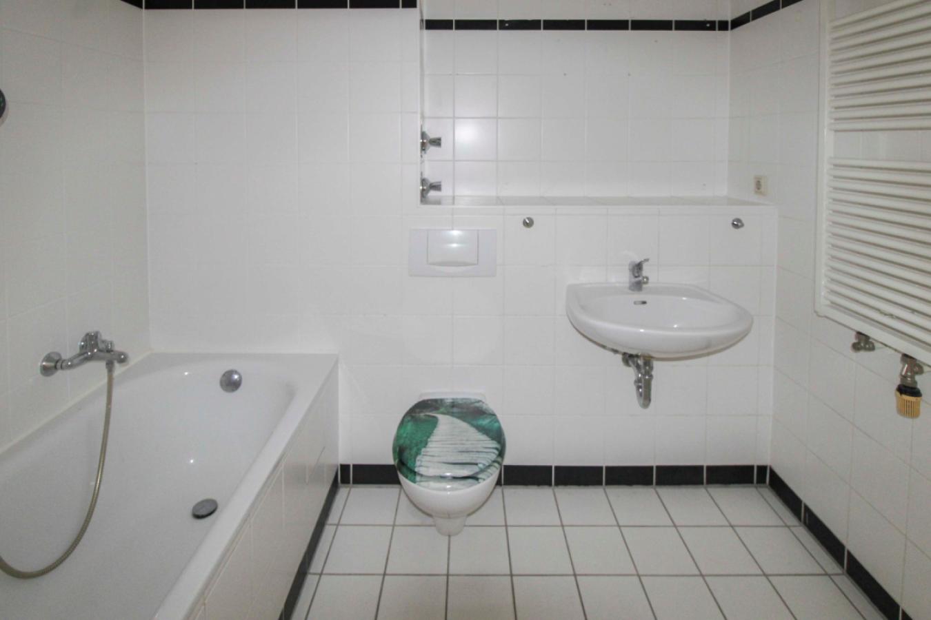 Badezimmer 2