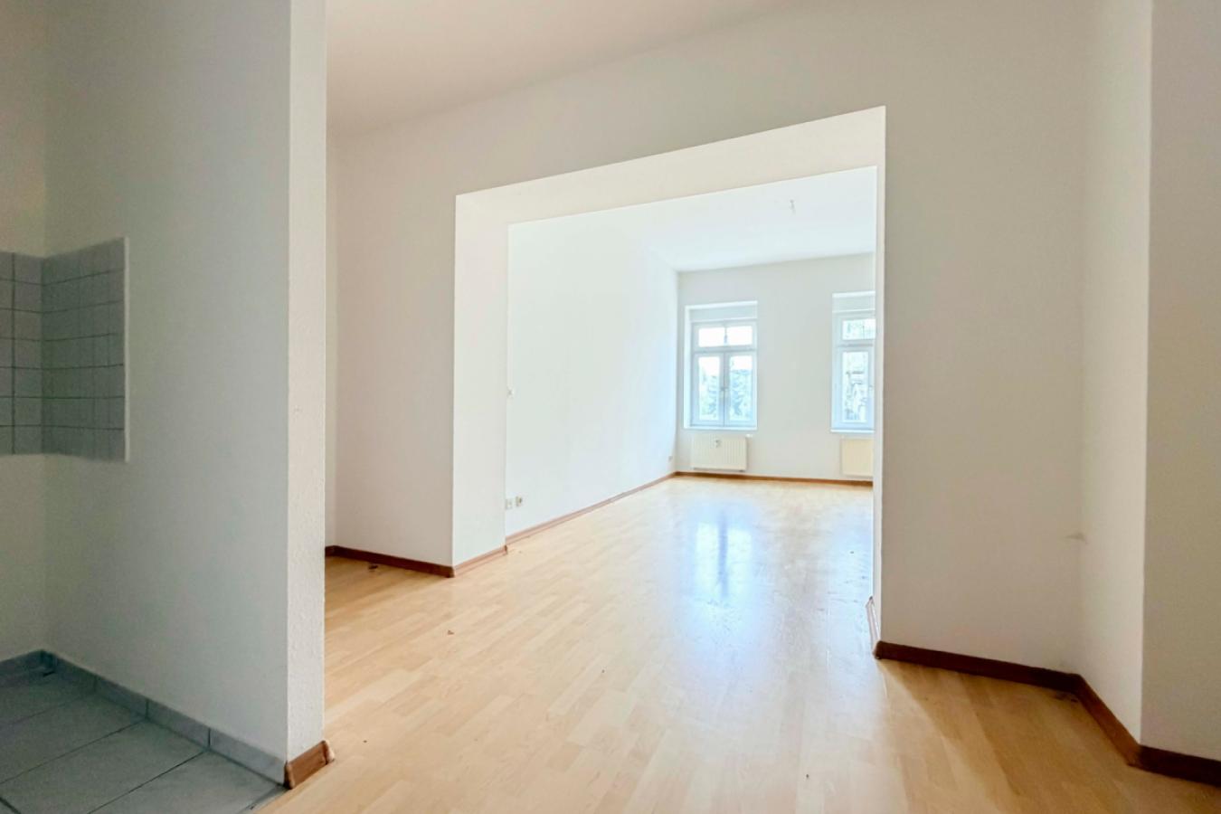Wohnung EG li WZ