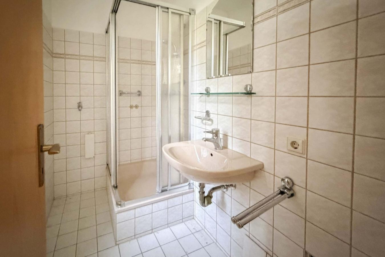 Wohnung EG li Badezimmer