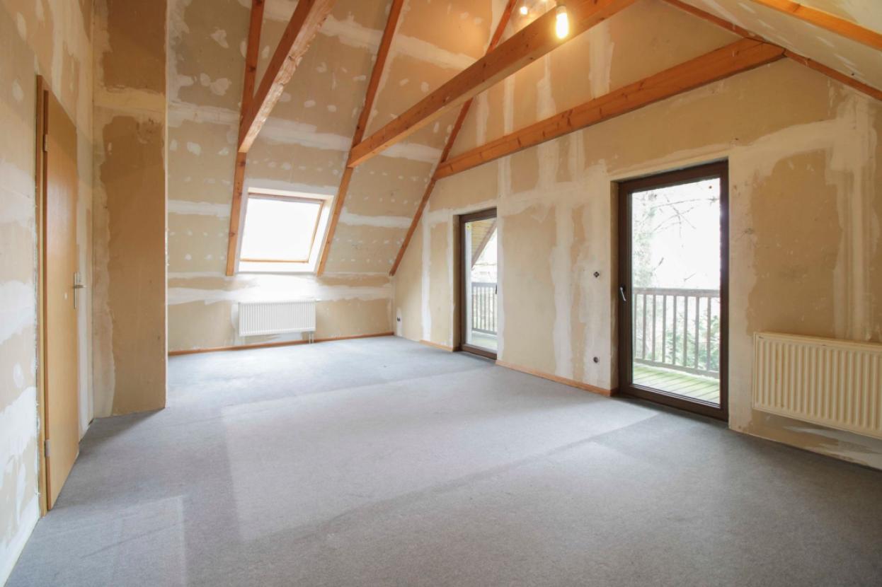Schlafzimmer II mit Loggia OG