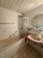 Bad mit Badewanne