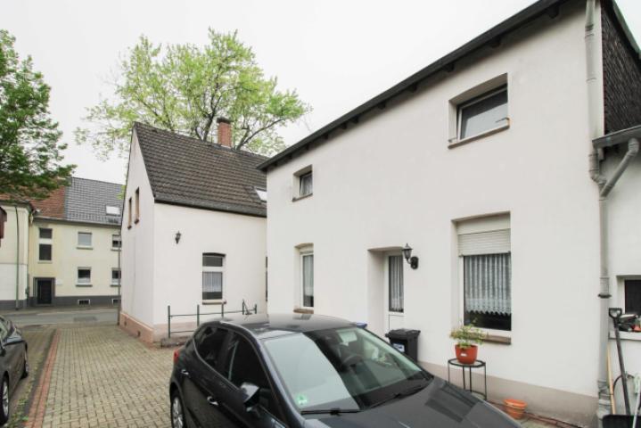 Haus3 / Hof