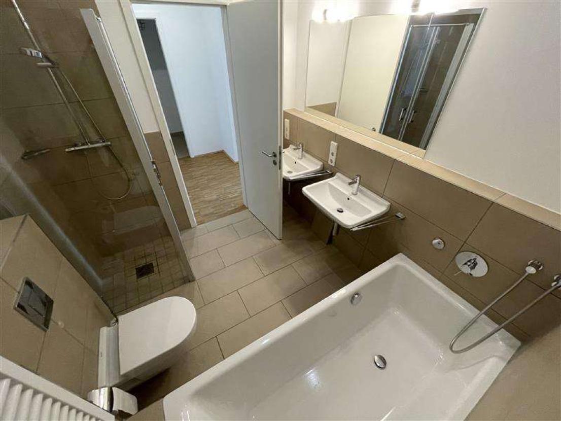 Badezimmer Bild 1