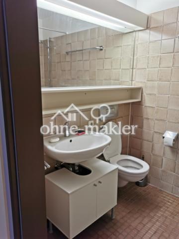 Badezimmer links