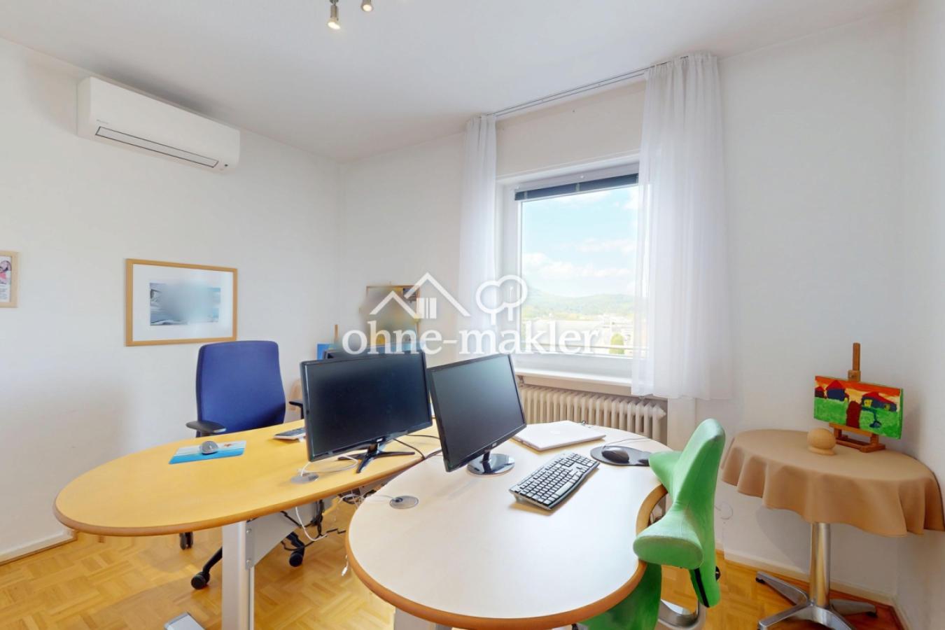Arbeitszimmer