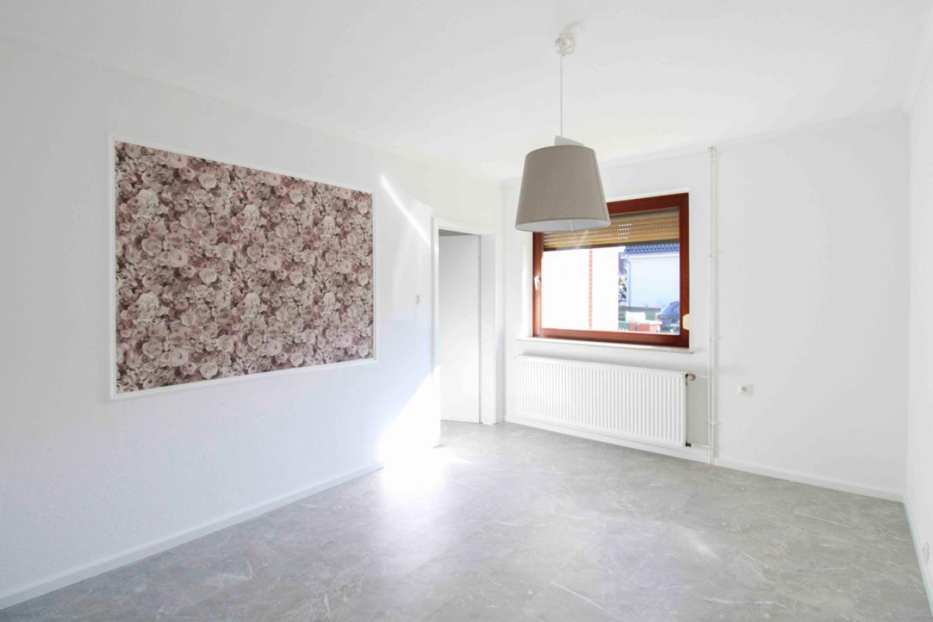 Büro EG